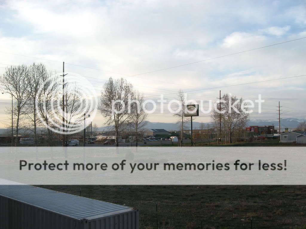 http://i612.photobucket.com/albums/tt204/airframef9/Bozeman%20Non-Rev%20trip/IMG_1536.jpg